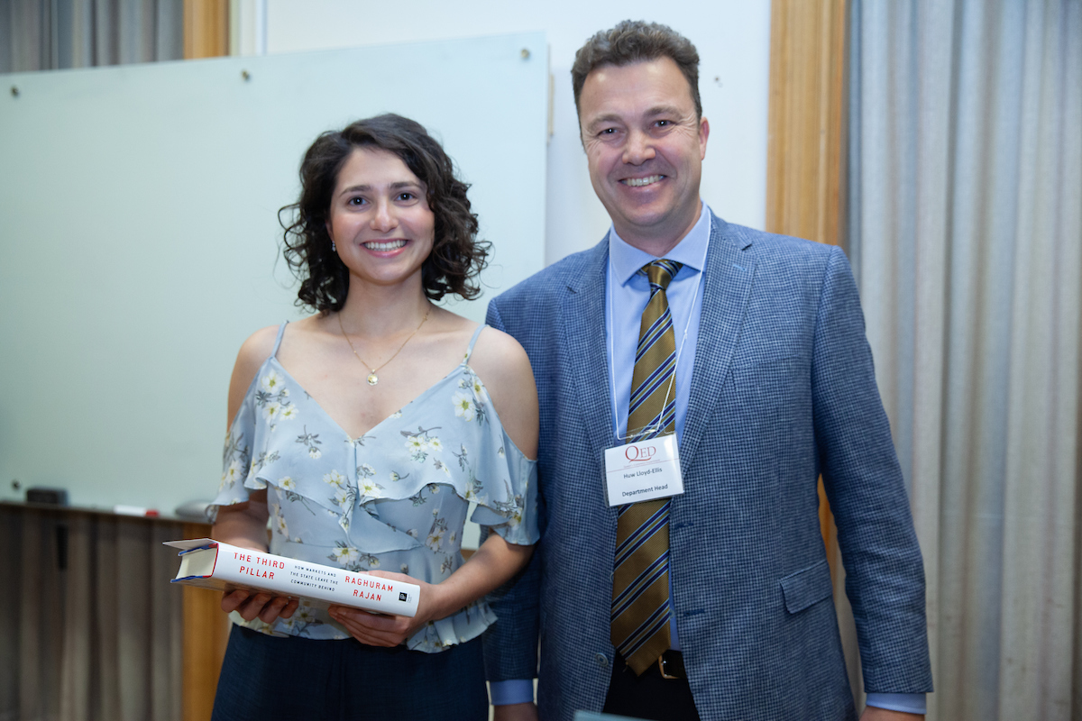Inez Hillel receives Dunning Prize for best thesis